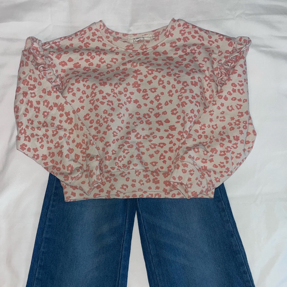 Pink Leopard Print Top and Blue Jeans